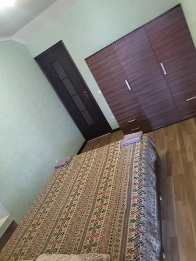 Hotel Gostinyi Dvor Бостери Екстериор снимка